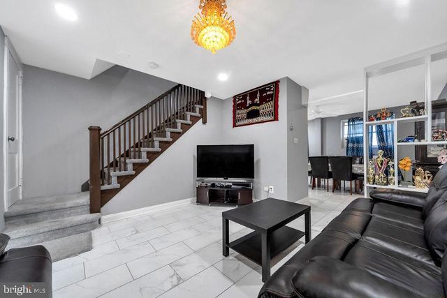 418 HAMPDEN RD, Upper Darby, PA 19082