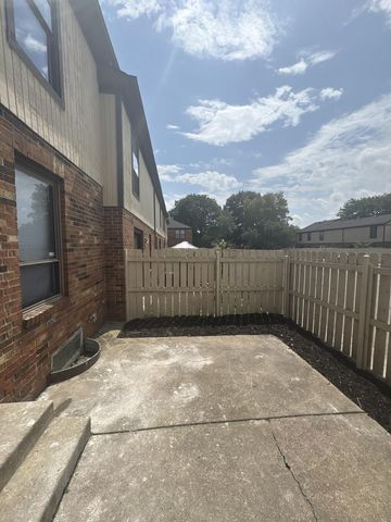 1599 McNaughten Road, Columbus, OH 43232