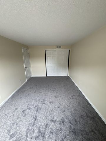 1599 McNaughten Road, Columbus, OH 43232