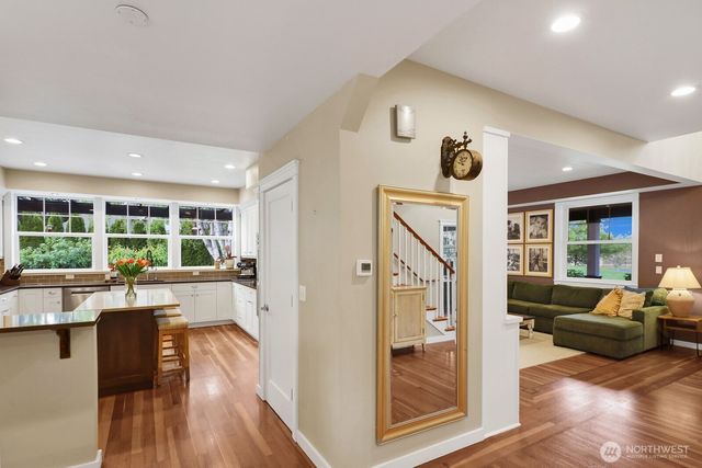 5715 Applegrove Lane, Ferndale, WA 98248