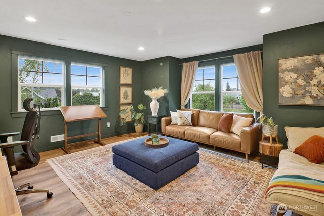 5715 Applegrove Lane, Ferndale, WA 98248