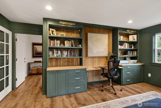 5715 Applegrove Lane, Ferndale, WA 98248