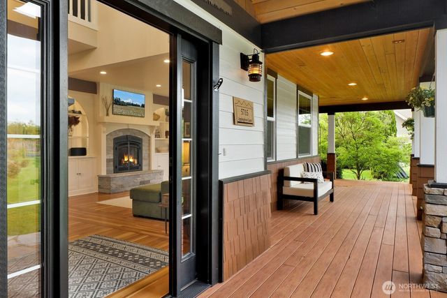 5715 Applegrove Lane, Ferndale, WA 98248