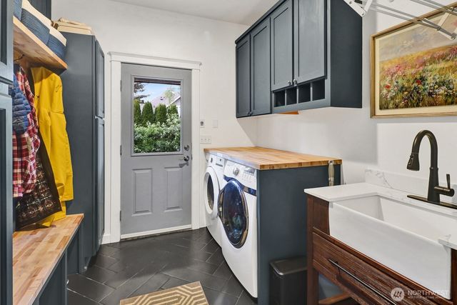 5715 Applegrove Lane, Ferndale, WA 98248