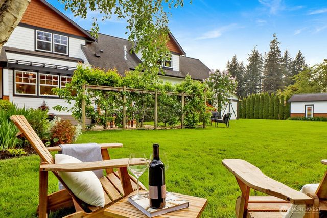 5715 Applegrove Lane, Ferndale, WA 98248