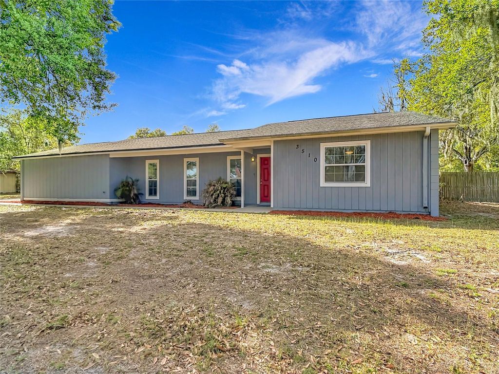 Image 1 of property listing at 3510 DOVE LANE, Mulberry, FL 33860