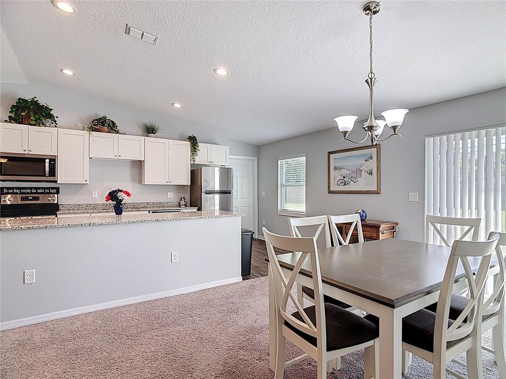 Image 12 of property listing at 3510 DOVE LANE, Mulberry, FL 33860