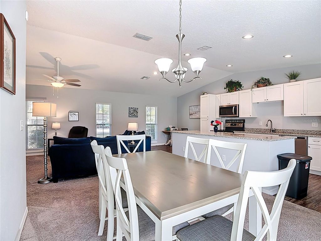 Image 17 of property listing at 3510 DOVE LANE, Mulberry, FL 33860