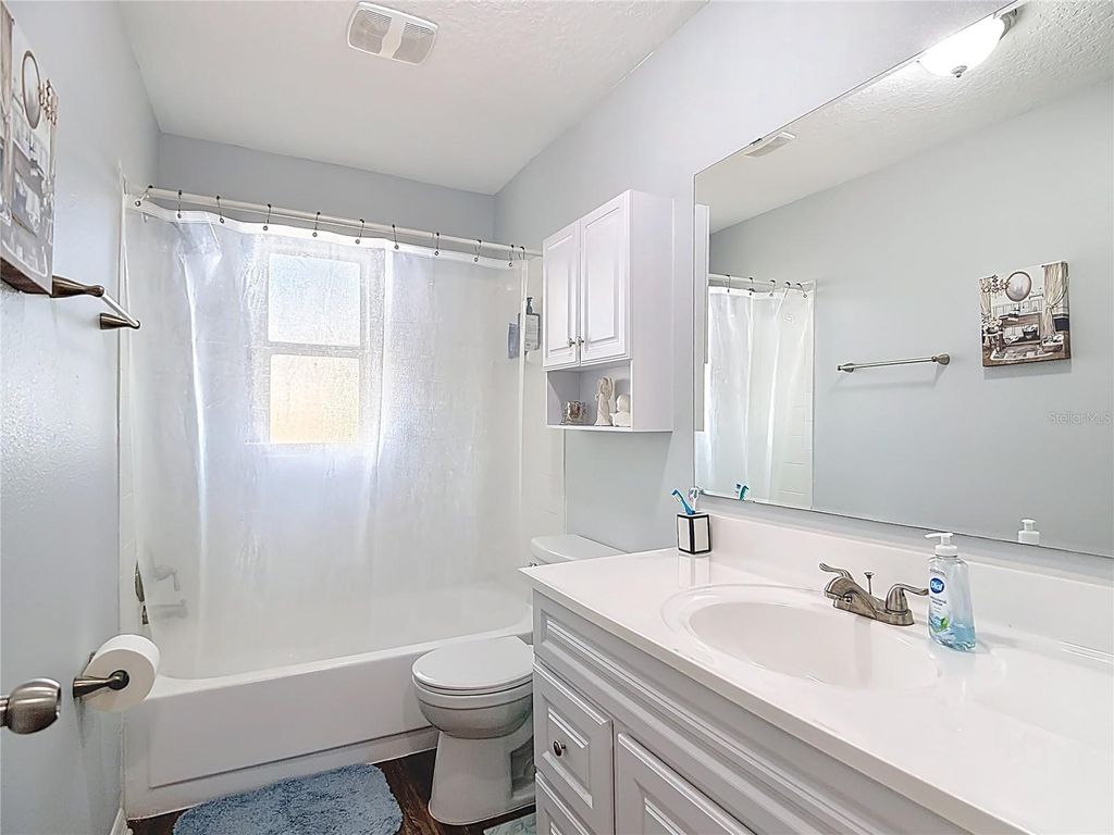 Image 22 of property listing at 3510 DOVE LANE, Mulberry, FL 33860