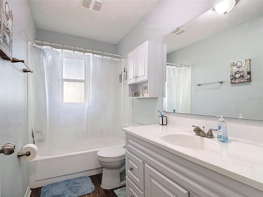 Image 23 of property listing at 3510 DOVE LANE, Mulberry, FL 33860