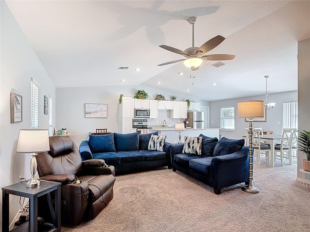 Image 4 of property listing at 3510 DOVE LANE, Mulberry, FL 33860