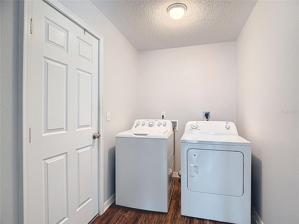 Image 35 of property listing at 3510 DOVE LANE, Mulberry, FL 33860