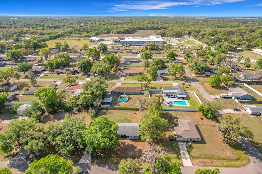 Image 36 of property listing at 3510 DOVE LANE, Mulberry, FL 33860