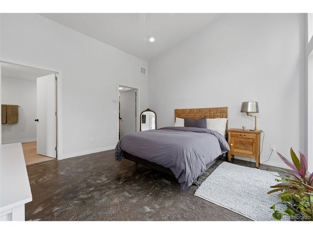 2060 Dover St, Lakewood, CO 80215