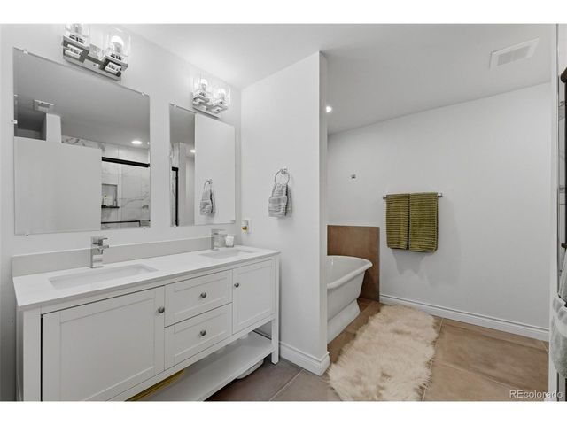 2060 Dover St, Lakewood, CO 80215