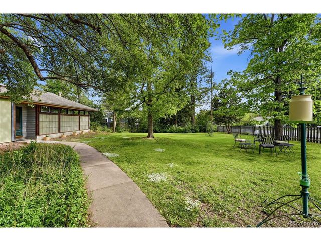 2060 Dover St, Lakewood, CO 80215