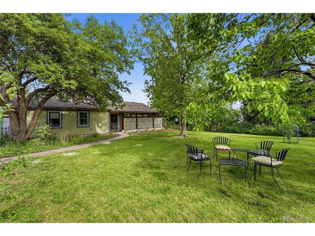 2060 Dover St, Lakewood, CO 80215