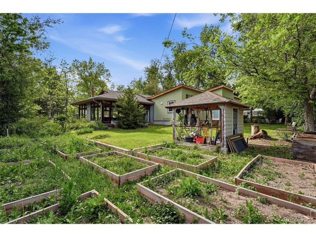 2060 Dover St, Lakewood, CO 80215