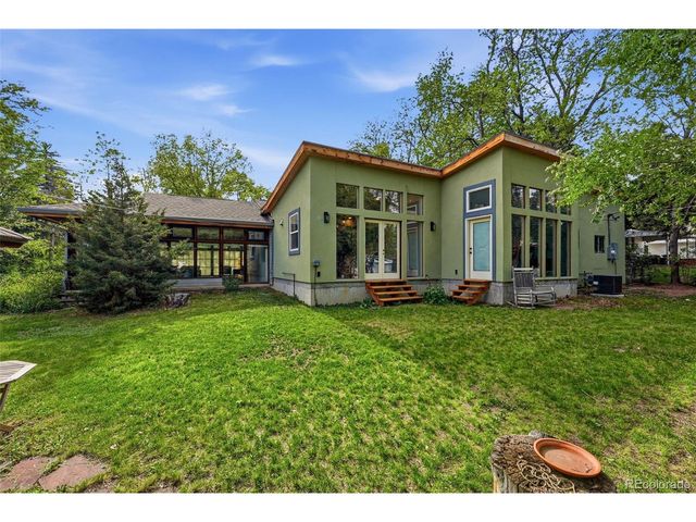 2060 Dover St, Lakewood, CO 80215