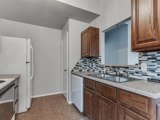 1301 Briar Patch Way, Norman, OK 73071