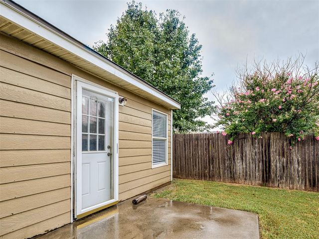 1301 Briar Patch Way, Norman, OK 73071