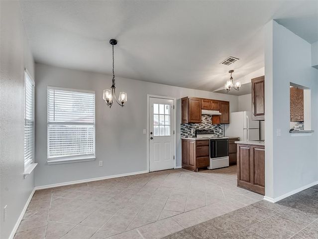 1301 Briar Patch Way, Norman, OK 73071