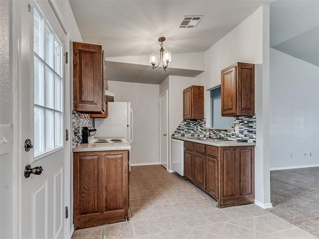 1301 Briar Patch Way, Norman, OK 73071