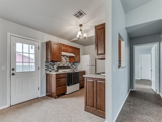 1301 Briar Patch Way, Norman, OK 73071