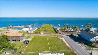 3642 Shore Dr, Corpus Christi, TX 78418