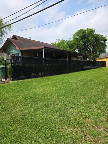 7106 Tierwester Street, Houston, TX 77021