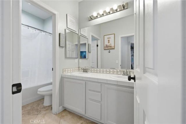 40816 Los Amores Court, Palmdale, CA 93551