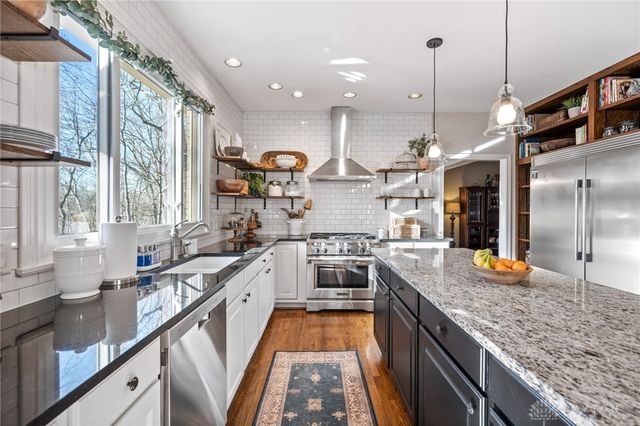 603 Valleywoods Court, Miami Twp, OH 45140