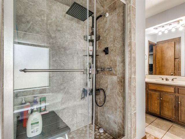 6708 Basswood Canyon Road, Oklahoma City, OK 73162