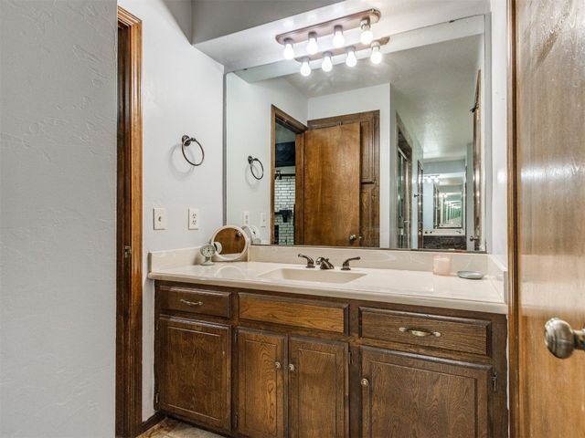 6708 Basswood Canyon Road, Oklahoma City, OK 73162
