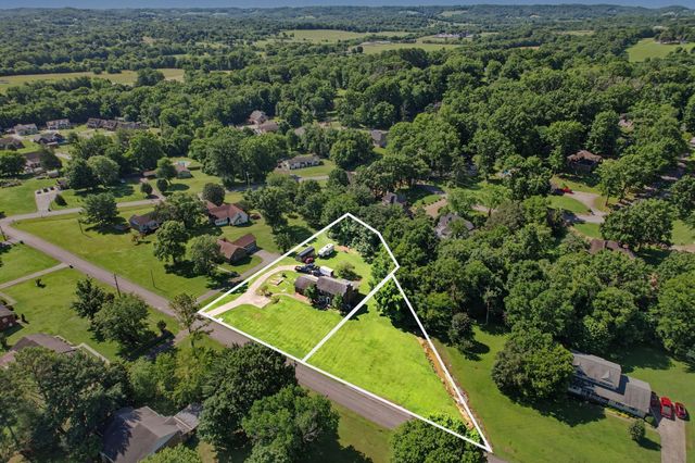 1515 Gina Lynn Dr, Lewisburg, TN 37091
