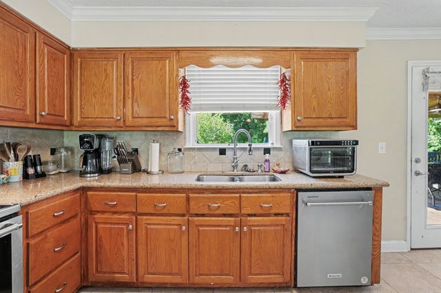 1515 Gina Lynn Dr, Lewisburg, TN 37091