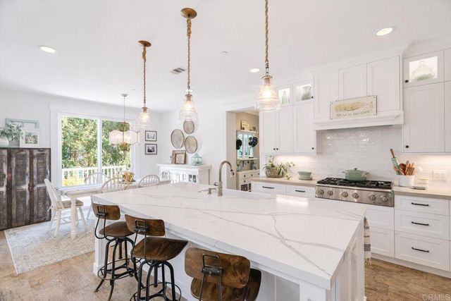 162 Jupiter Street, Encinitas, CA 92024