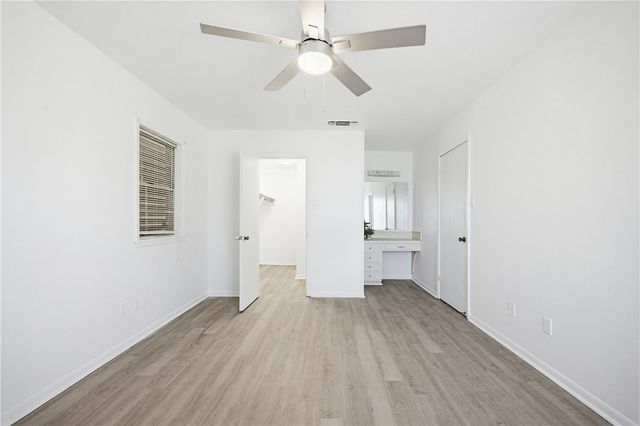 241 Doyle Dr, Portland, TX 78374