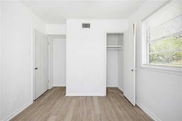 241 Doyle Dr, Portland, TX 78374