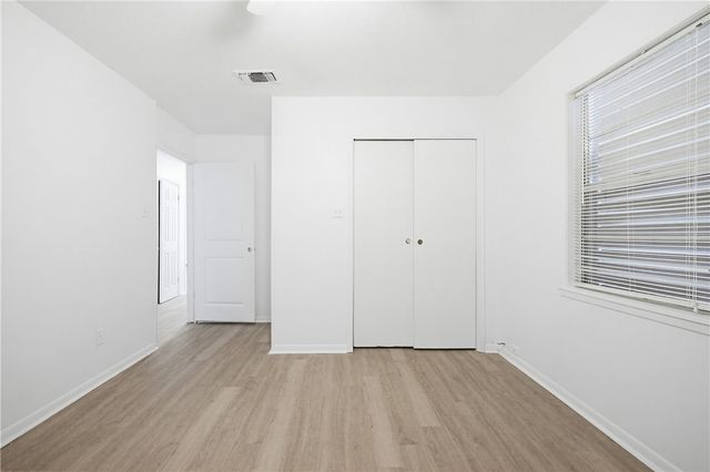 241 Doyle Dr, Portland, TX 78374