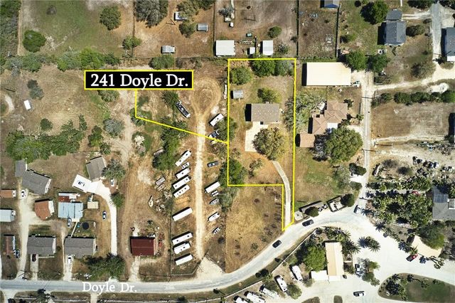 241 Doyle Dr, Portland, TX 78374