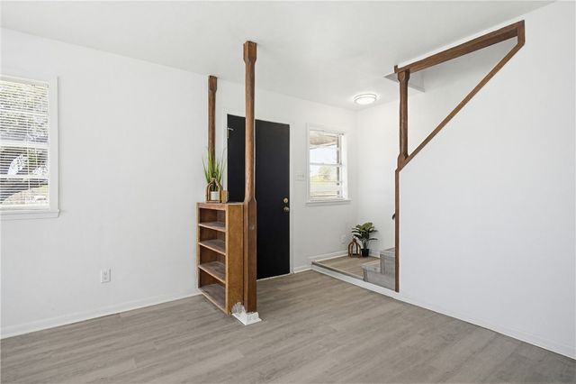 241 Doyle Dr, Portland, TX 78374