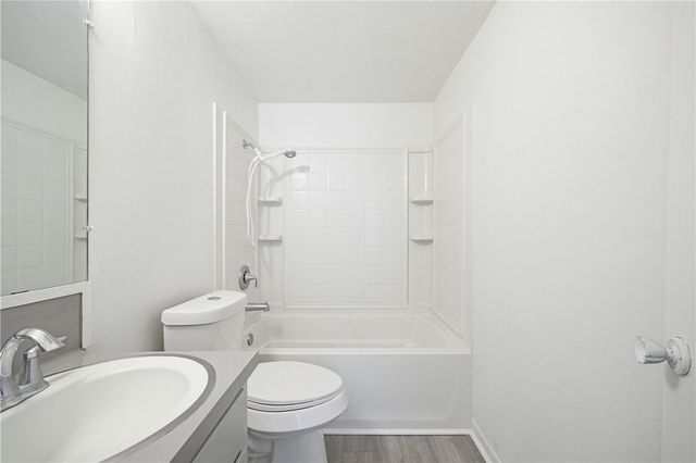 241 Doyle Dr, Portland, TX 78374