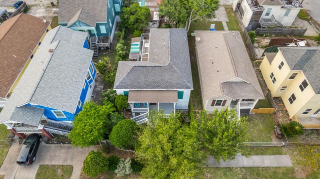 1312 Avenue L, Galveston, TX 77550