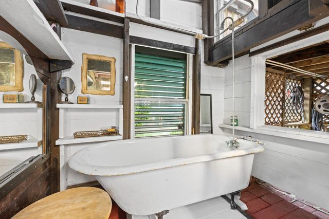 1312 Avenue L, Galveston, TX 77550