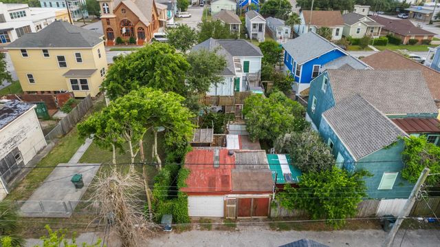1312 Avenue L, Galveston, TX 77550