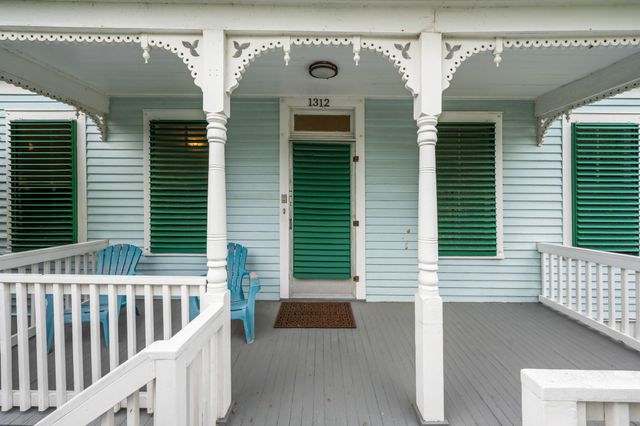 1312 Avenue L, Galveston, TX 77550