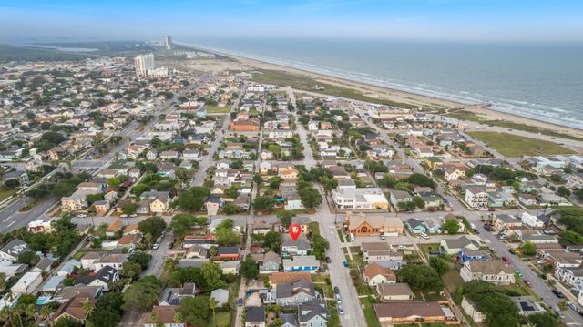 1312 Avenue L, Galveston, TX 77550