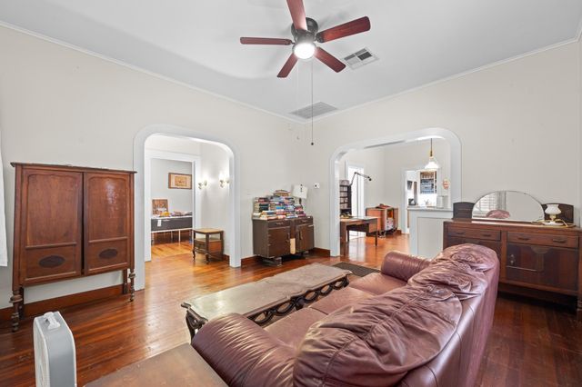 1312 Avenue L, Galveston, TX 77550