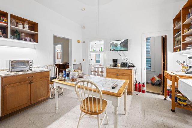 1312 Avenue L, Galveston, TX 77550